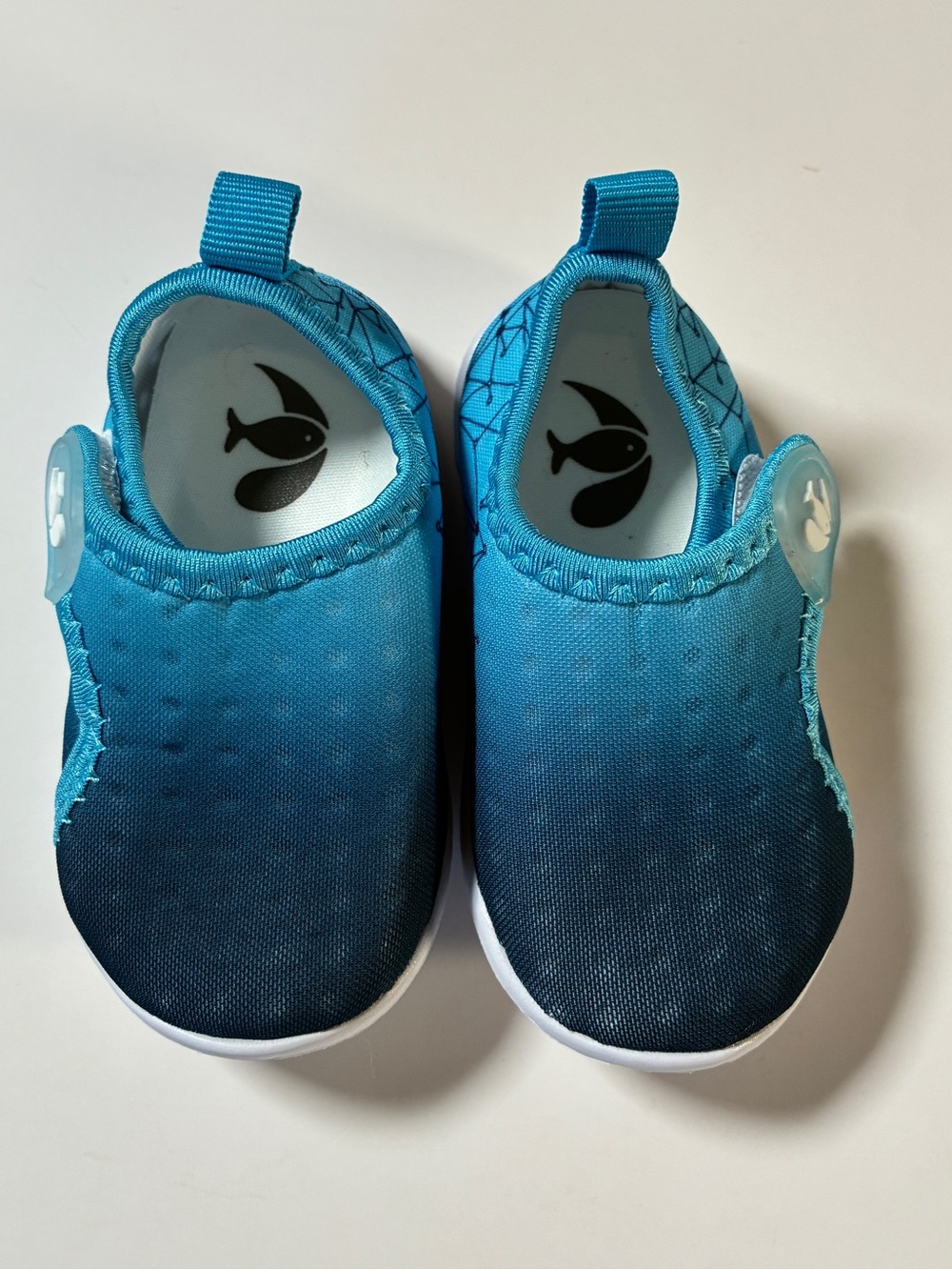 FEETCITY Baby Water Shoes Blue Ombre 6-12 Months NWOT